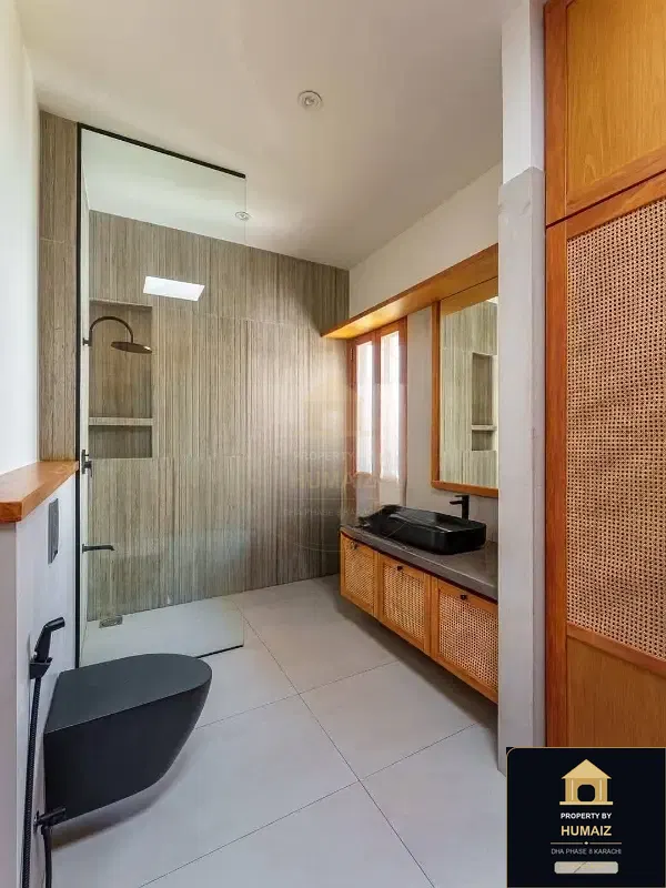 500 Sq. Yd. 5-Bedroom Luxury Villa (West Open, 6 Bath, Residence 23) in DHA Phase 8 For Sale in DHA Phase 8 Karachi — Photograph 23
