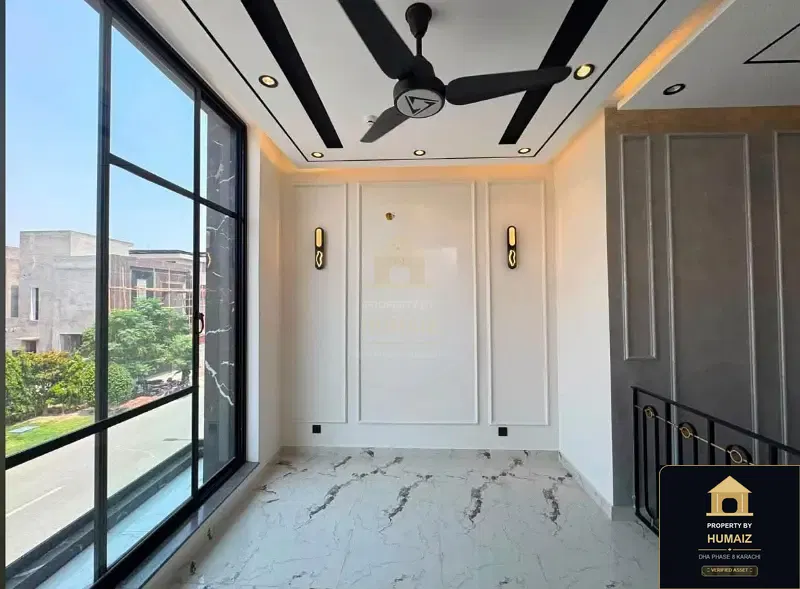 100 Sq. Yd. 4-Bedroom Luxury Villa (West Open, 5 Bath, Residence 3) in Khayaban-e-Iqbal For Sale in DHA Phase 8 Karachi — Photograph 8