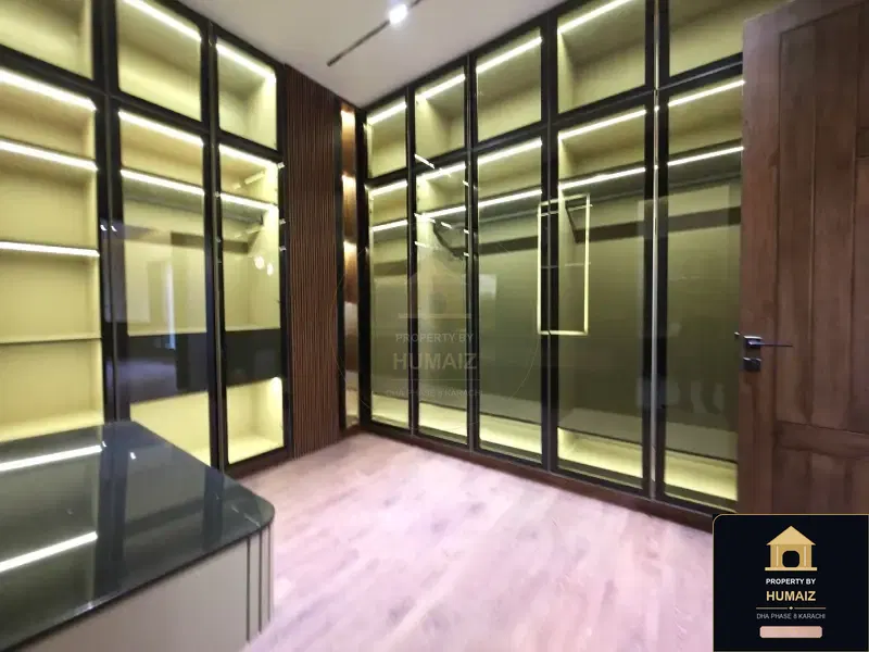 500 Sq. Yd. 6-Bedroom Luxury Villa (Basement, 7 Bath, Residence 42) in DHA Phase 8 For Sale in DHA Phase 8 Karachi — Photograph 16