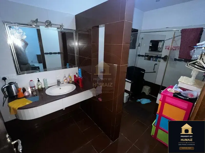 1,000 Sq. Yd. 8-Bedroom Luxury Villa (6 Bath, Residence 3) in DHA Phase 8 For Rent in DHA Phase 8 Karachi — Photograph 17