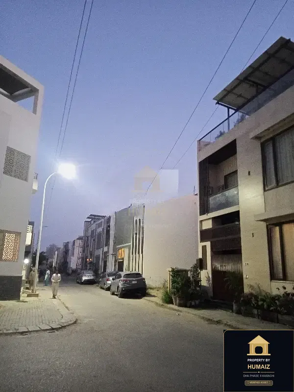 100 Sq. Yd. 4-Bedroom Luxury Villa (West Open, 4 Bath, Residence 21) in DHA Phase 8 For Sale in DHA Phase 8 Karachi — Photograph 2