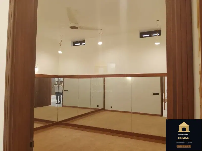 500 Sq. Yd. Architectural Villa (Basement, Residence 5) in DHA Phase 8 For Sale in DHA Phase 8 Karachi — Photograph 4