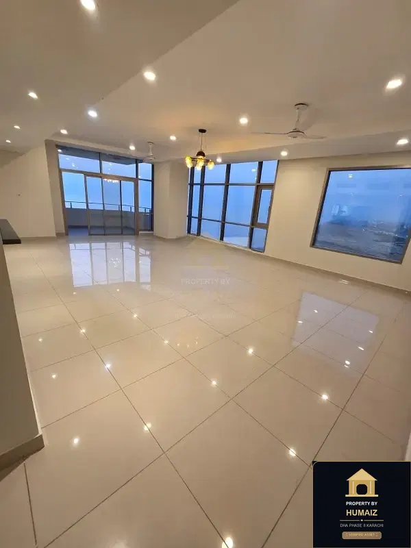 4-Bedroom Luxury Apartment (Sea Facing, 5 Bath, Suite 3) at Reef Towers For Rent in DHA Phase 8 Karachi — Photograph 4