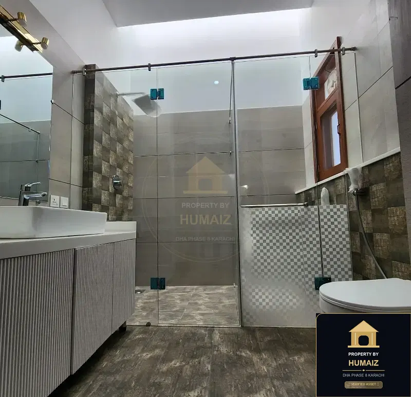 1,000 Sq. Yd. 6-Bedroom Luxury Villa (West Open, 6 Bath, Residence 2) on Zulfiqar Commercial For Sale in DHA Phase 8 Karachi — Photograph 15