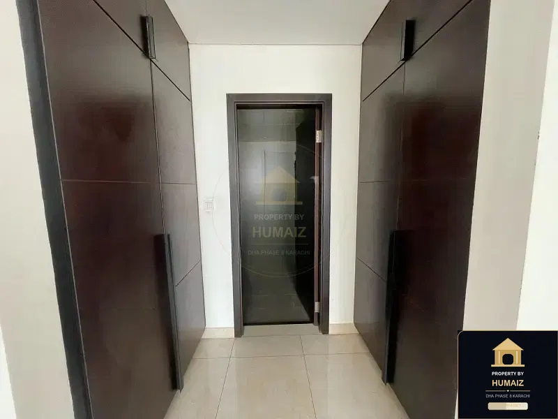 2-Bedroom Luxury Apartment (Sea Facing, 3 Bath, Suite 16) at Pearl Towers For Rent in DHA Phase 8 Karachi — Photograph 8