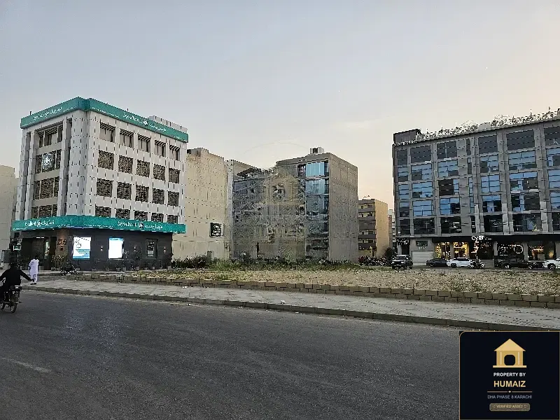 200 Sq. Yd. Commercial Building (Brand New, Unit 2) in DHA Phase 8 For Rent in DHA Phase 8 Karachi — Photograph 3