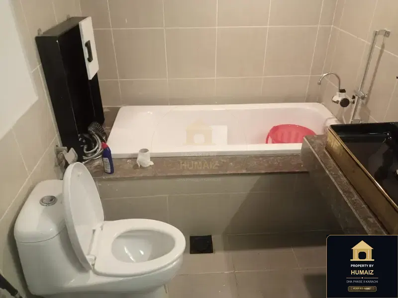 2-Bedroom Luxury Apartment (Sea Facing, 4 Bath, Suite 23) at Pearl Towers For Sale in DHA Phase 8 Karachi — Photograph 25
