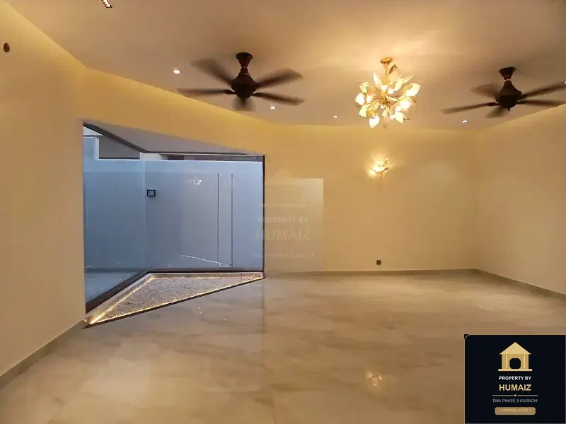 666 Sq. Yd. 5-Bedroom Luxury Villa (Basement, 6 Bath, Residence 1) in Zone A For Sale in DHA Phase 8 Karachi — Photograph 5