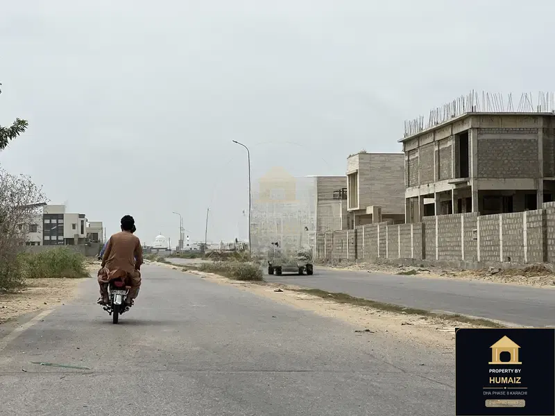 666 Sq. Yd. Residential Plot (Parcel 3) in Zone E For Sale in DHA Phase 8 Karachi — Photograph 3