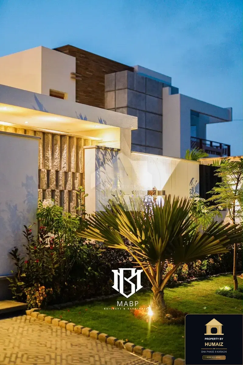 1,000 Sq. Yd. 6-Bedroom Luxury Villa (6 Bath, Residence 25) in DHA Phase 8 For Sale in DHA Phase 8 Karachi — Photograph 11