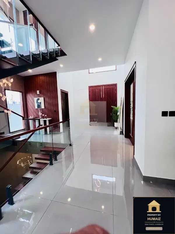 500 Sq. Yd. 5-Bedroom Luxury Villa (Basement, 7 Bath, Residence 32) in DHA Phase 8 For Sale in DHA Phase 8 Karachi — Photograph 6