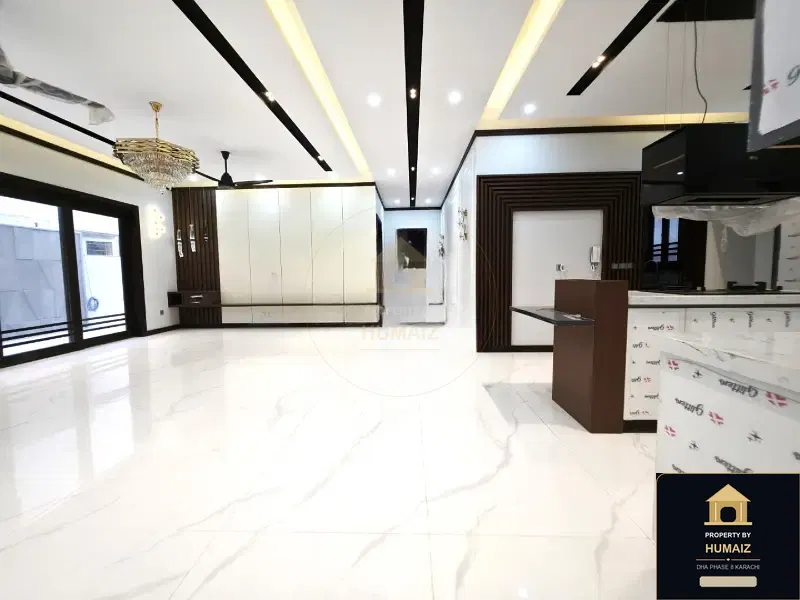 500 Sq. Yd. 6-Bedroom Luxury Villa (Basement, 7 Bath, Residence 49) in DHA Phase 8 For Sale in DHA Phase 8 Karachi — Photograph 8