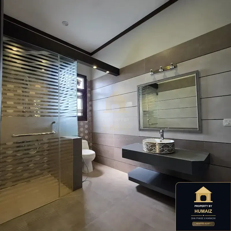 666 Sq. Yd. 6-Bedroom Luxury Villa (Basement, 6 Bath, Residence 2) in Khayaban-e-Iqbal For Sale in DHA Phase 8 Karachi — Photograph 13