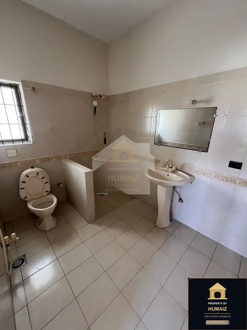 2-Bedroom Upper/Lower Portion (2 Bath, Unit 10) in DHA Phase 8 For Rent in DHA Phase 8 Karachi — Photograph 3
