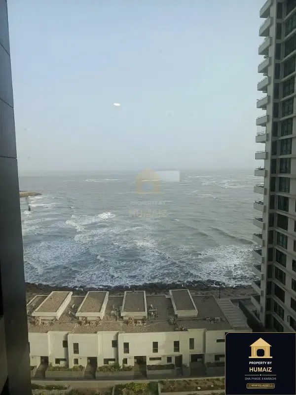 3-Bedroom Luxury Apartment (5 Bath, Suite 2) at Pearl Towers For Sale in DHA Phase 8 Karachi — Photograph 23