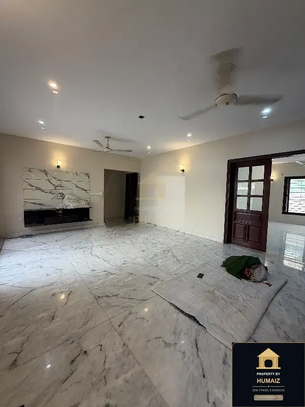 500 Sq. Yd. 6-Bedroom Luxury Villa (Basement, 6 Bath, Residence 8) on Zulfiqar Commercial For Sale in DHA Phase 8 Karachi — Photograph 5