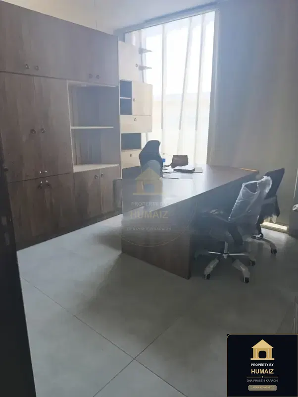 117 Sq. Yd. Corporate Office Space (Corner, Unit 2) on Zulfiqar Commercial For Rent in DHA Phase 8 Karachi — Photograph 3