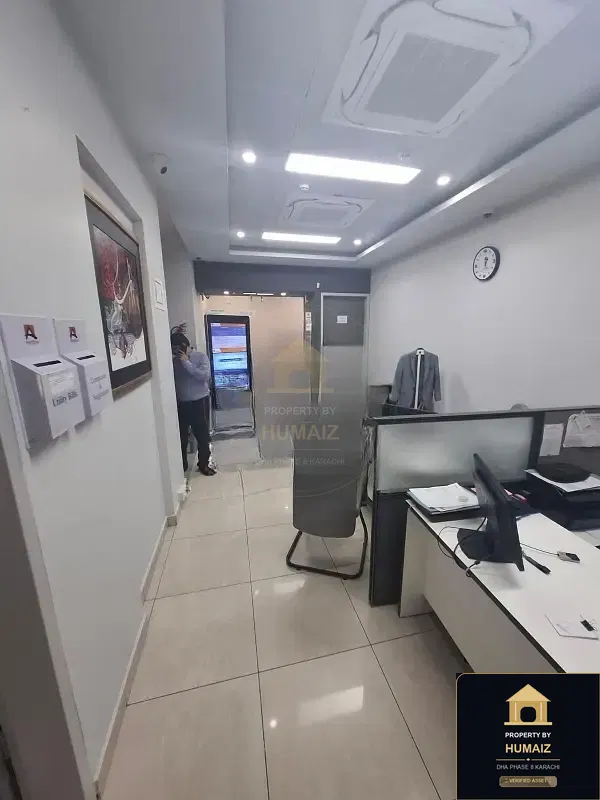 100 Sq. Yd. Commercial Building (Unit 1) in Khayaban-e-Shaheen For Sale in DHA Phase 8 Karachi — Photograph 2