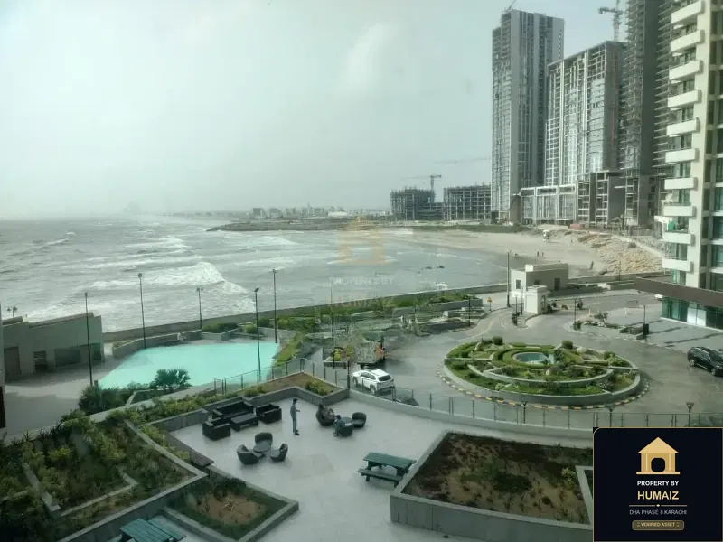 4-Bedroom Luxury Apartment (Sea Facing, 5 Bath, Suite 1) at Pearl Towers For Rent in DHA Phase 8 Karachi — Photograph 8