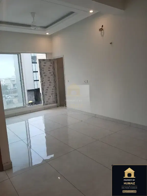 3-Bedroom Luxury Apartment (Corner, 4 Bath, Suite 35) on Al-Murtaza Commercial For Sale in DHA Phase 8 Karachi — Photograph 7
