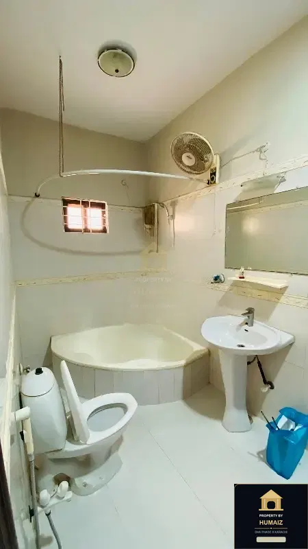 3-Bedroom Upper/Lower Portion (4 Bath, Unit 97) in DHA Phase 8 For Rent in DHA Phase 8 Karachi — Photograph 16