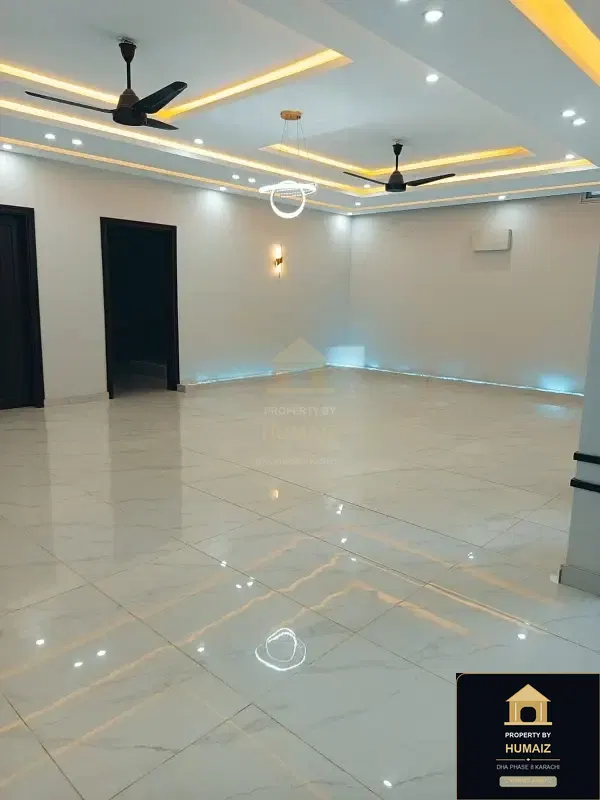 500 Sq. Yd. Architectural Villa in Zone B For Sale in DHA Phase 8 Karachi — Photograph 3