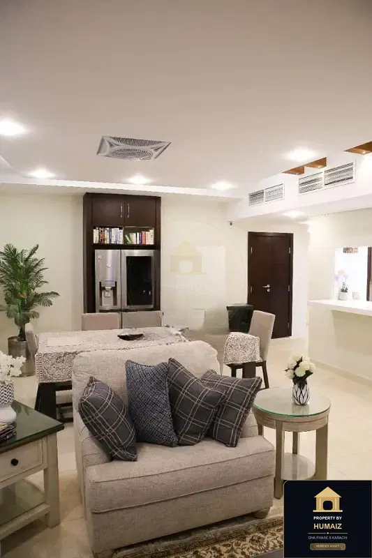 2-Bedroom Luxury Apartment (Sea Facing, 4 Bath, Suite 21) at Pearl Towers For Sale in DHA Phase 8 Karachi — Photograph 3
