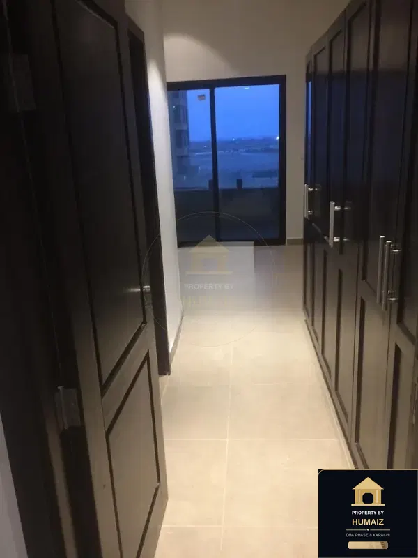 500 Sq. Yd. 3-Bedroom Luxury Villa at Coral Towers For Sale in DHA Phase 8 Karachi — Photograph 4