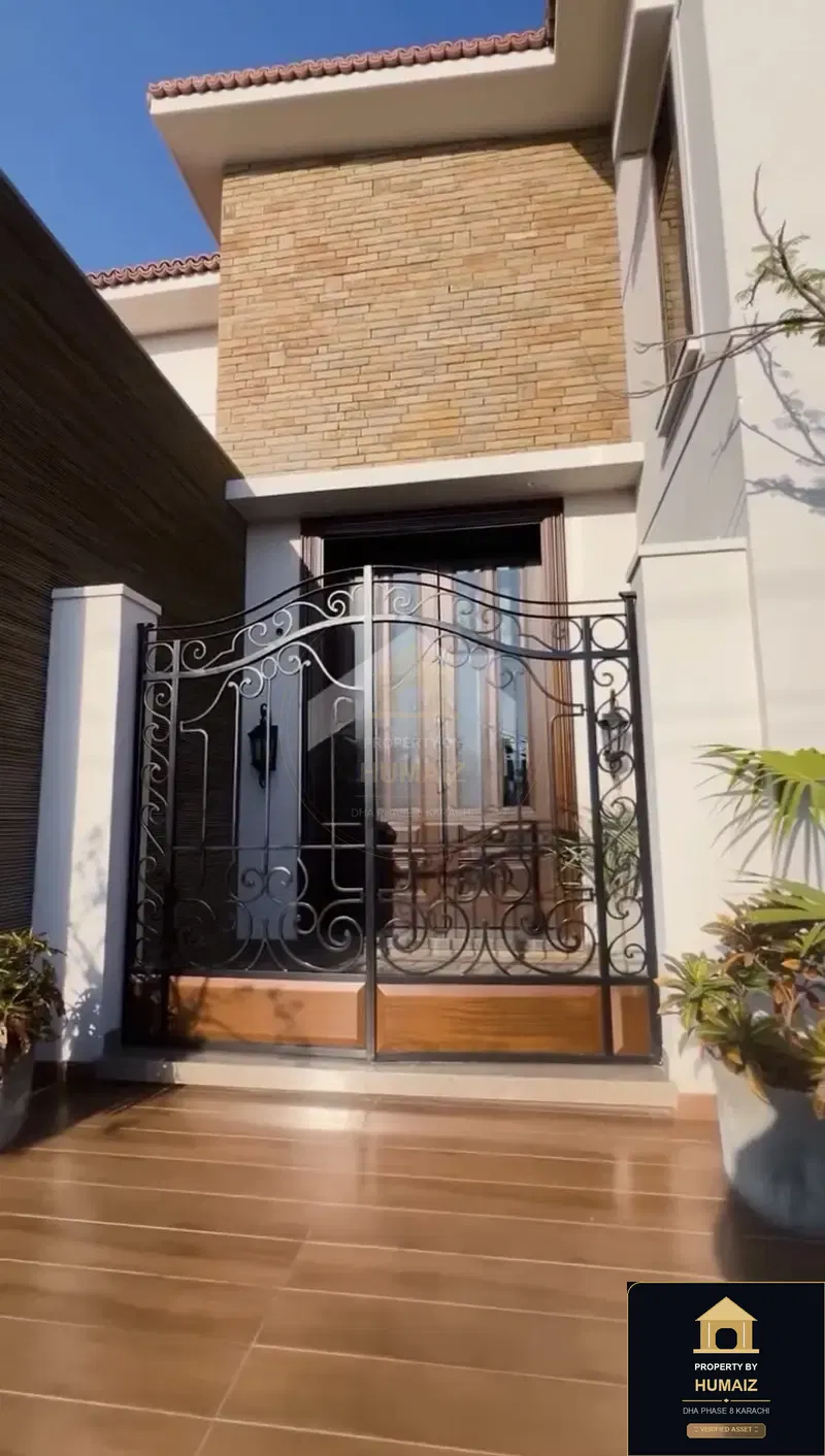 4,000 Sq. Yd. 10-Bedroom Luxury Villa in DHA Phase 8 For Sale in DHA Phase 8 Karachi — Photograph 15