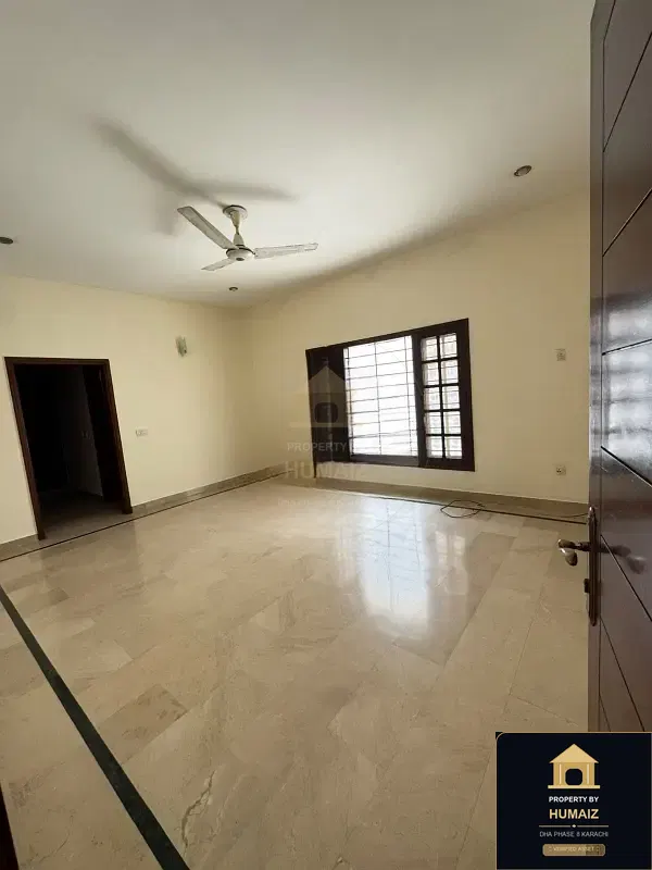 3-Bedroom Upper/Lower Portion (3 Bath, Unit 80) in DHA Phase 8 For Rent in DHA Phase 8 Karachi — Photograph 7