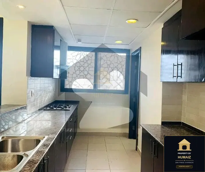 4-Bedroom Luxury Apartment (Sea Facing, 6 Bath, Suite 12) at Coral Towers For Rent in DHA Phase 8 Karachi — Photograph 6
