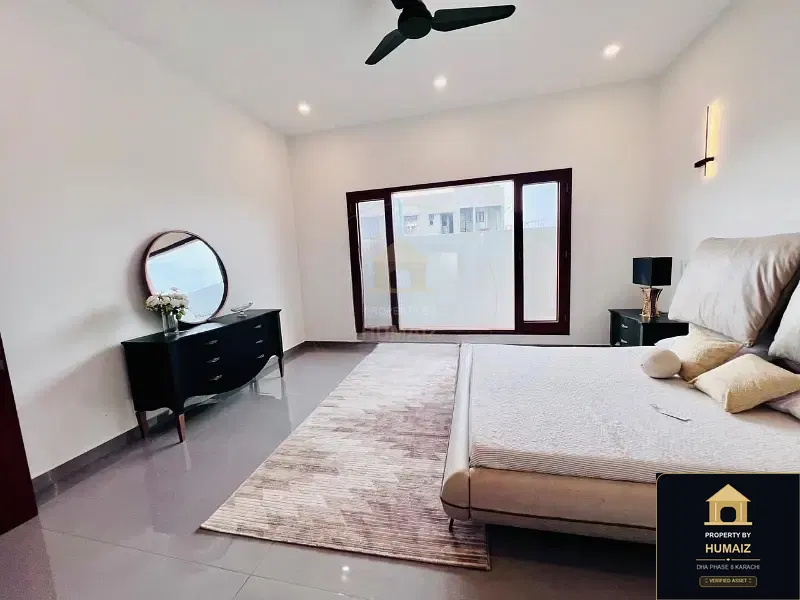 500 Sq. Yd. 5-Bedroom Luxury Villa (Basement, 7 Bath, Residence 32) in DHA Phase 8 For Sale in DHA Phase 8 Karachi — Photograph 3