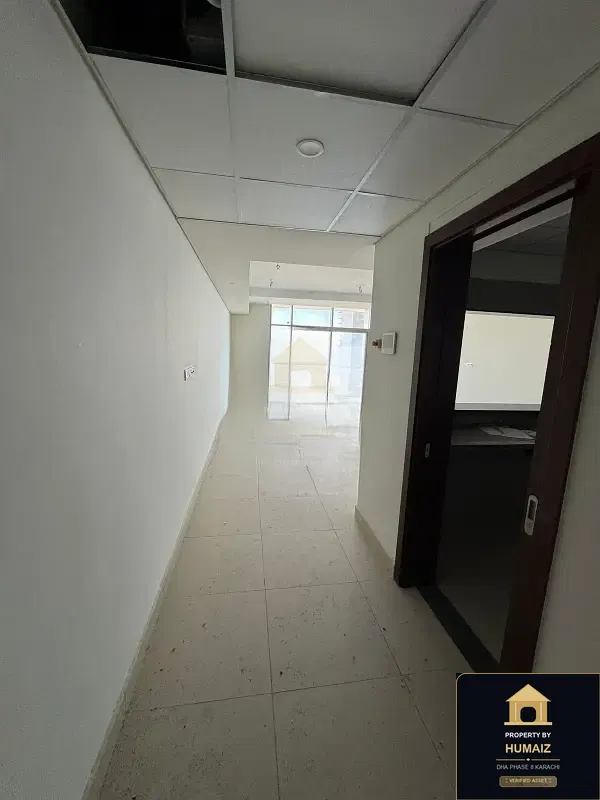 2-Bedroom Luxury Apartment (Sea Facing, 3 Bath, Suite 4) at Reef Towers For Sale in DHA Phase 8 Karachi — Photograph 15
