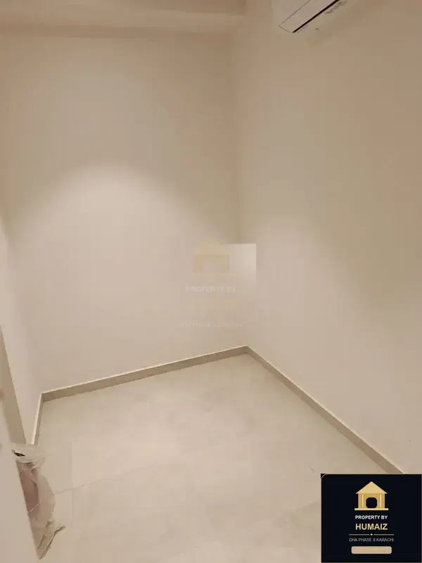 3-Bedroom Luxury Apartment (4 Bath, Suite 40) at The Views For Rent in DHA Phase 8 Karachi — Photograph 2