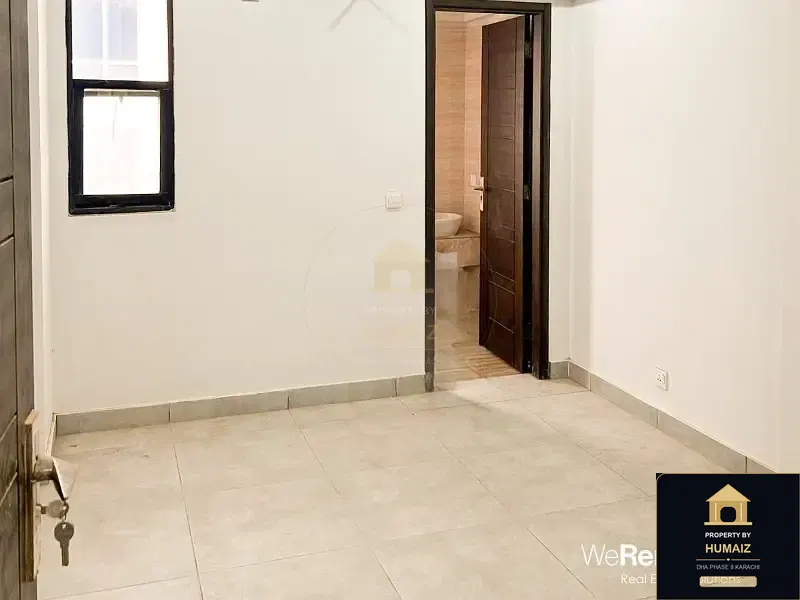 3-Bedroom Luxury Apartment (Boulevard Facing, 3 Bath, Suite 18) on Al-Murtaza Commercial For Rent in DHA Phase 8 Karachi — Photograph 6