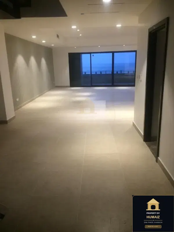 500 Sq. Yd. 3-Bedroom Luxury Villa at Coral Towers For Sale in DHA Phase 8 Karachi — Photograph 11