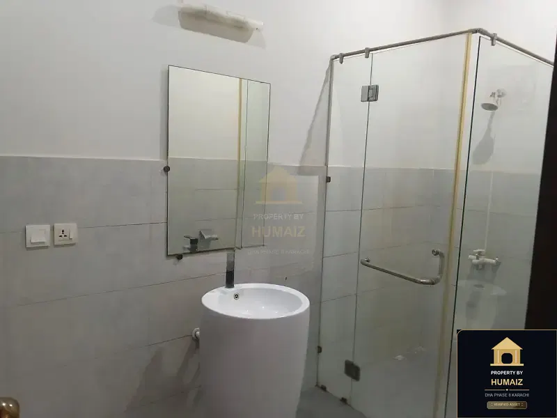 3-Bedroom Upper/Lower Portion (4 Bath, Unit 84) in DHA Phase 8 For Rent in DHA Phase 8 Karachi — Photograph 8