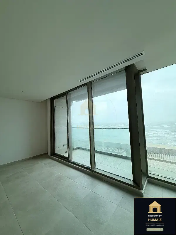 2-Bedroom Luxury Apartment (Sea Facing, 3 Bath, Suite 24) at The Views For Rent in DHA Phase 8 Karachi — Photograph 2