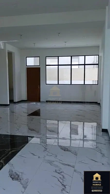 100 Sq. Yd. Commercial Building (Basement, 4 Bath, Unit 1) on Zulfiqar Commercial For Sale in DHA Phase 8 Karachi — Photograph 10