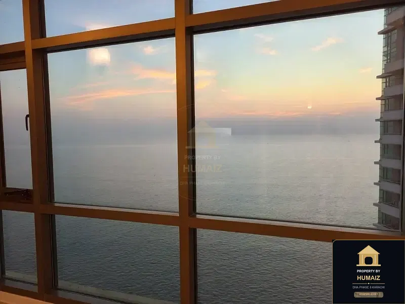 3-Bedroom Luxury Apartment (Sea Facing, 5 Bath, Suite 33) at Pearl Towers For Sale in DHA Phase 8 Karachi — Photograph 15