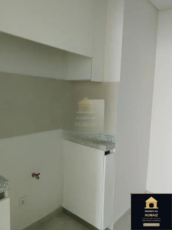3-Bedroom Luxury Apartment (Sea Facing, 5 Bath, Suite 9) at Emaar Oceanfront For Rent in DHA Phase 8 Karachi — Photograph 11