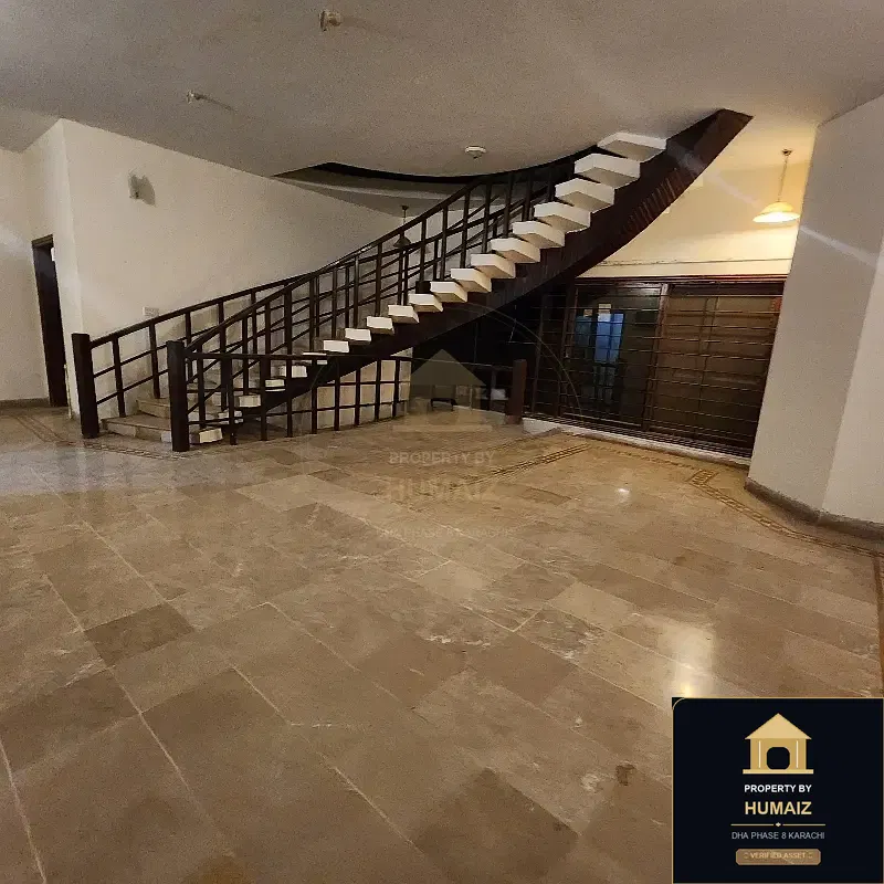 1,332 Sq. Yd. 10-Bedroom Luxury Villa in Zone A For Sale in DHA Phase 8 Karachi — Photograph 2