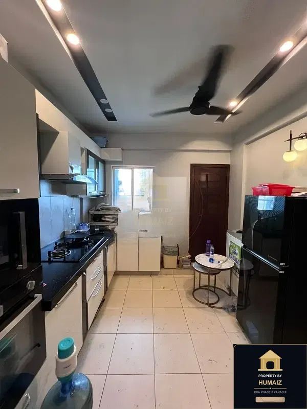 3-Bedroom Luxury Apartment (4 Bath, Suite 18) on Al-Murtaza Commercial For Sale in DHA Phase 8 Karachi — Photograph 5