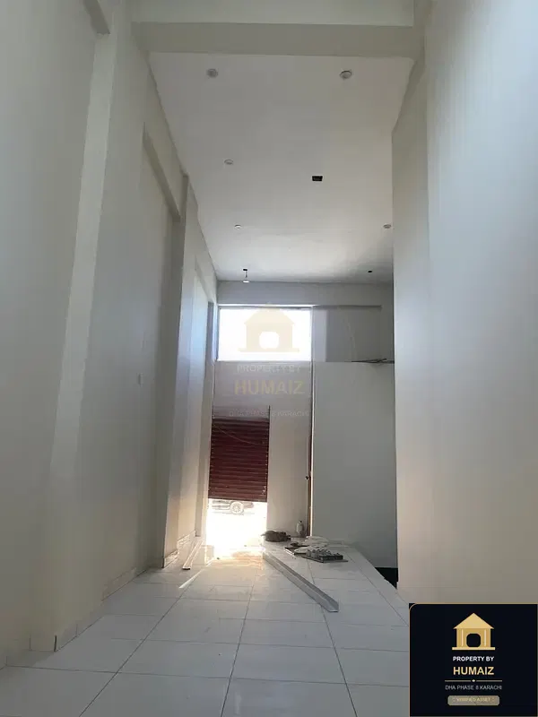 50 Sq. Yd. Commercial Retail Shop (Basement, 1 Bath, Unit 1) on Zulfiqar Commercial For Rent in DHA Phase 8 Karachi — Photograph 4