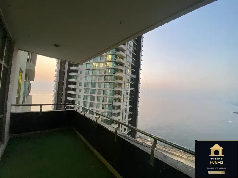 2-Bedroom Luxury Apartment (West Open, 4 Bath, Suite 6) at Pearl Towers For Sale in DHA Phase 8 Karachi — Photograph 4