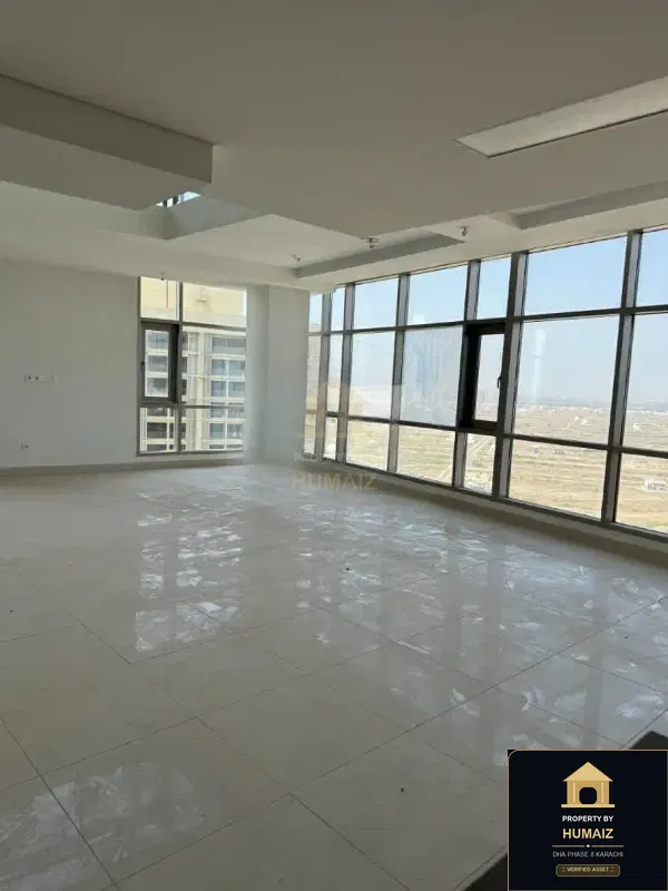 Luxury Penthouse Suite at Emaar Oceanfront For Sale in DHA Phase 8 Karachi — Photograph 7