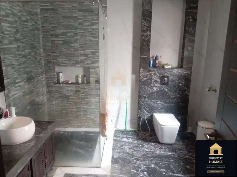 550 Sq. Yd. 5-Bedroom Luxury Villa in DHA Phase 8 For Rent in DHA Phase 8 Karachi — Photograph 17