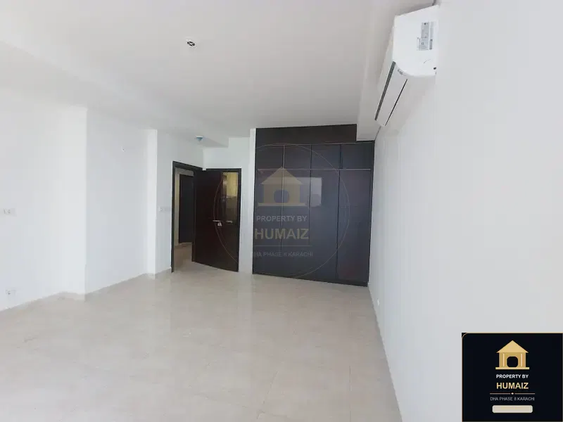 4-Bed Luxury Penthouse (Sea Facing, 5 Bath, Suite 1) at Pearl Towers For Rent in DHA Phase 8 Karachi — Photograph 37