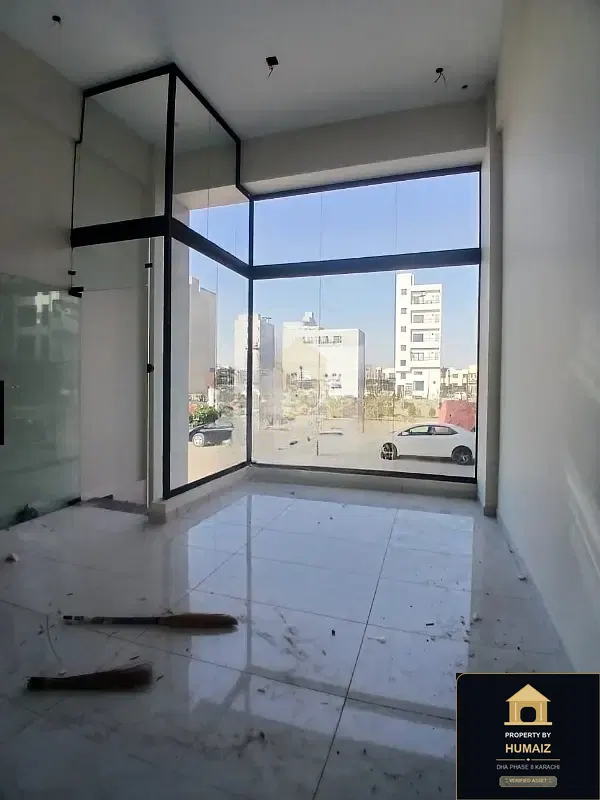 100 Sq. Yd. Commercial Retail Shop (Boulevard Facing, Unit 1) on Zulfiqar Commercial For Rent in DHA Phase 8 Karachi — Photograph 3