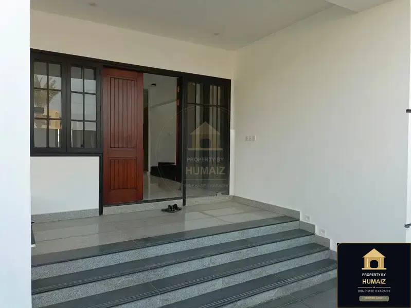 500 Sq. Yd. 6-Bedroom Luxury Villa (Basement, 6 Bath, Residence 3) in DHA Phase 8 For Rent in DHA Phase 8 Karachi — Photograph 4